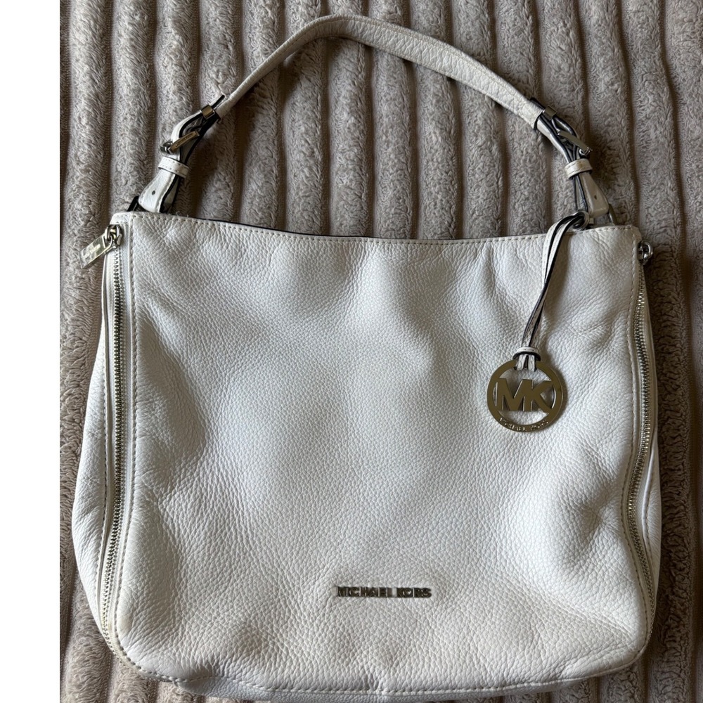 Michael Kors Bedford White Pebbled Leather Hobo Bag Silver Hardware 30T4SXSL3L